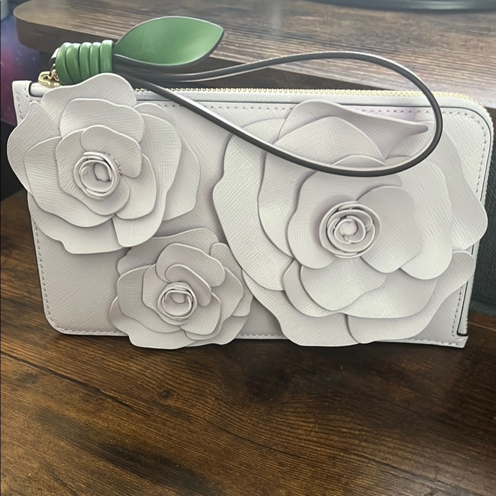Kate Spade Flora Flower Medium L-Zip Wristlet - Picture 3 of 10